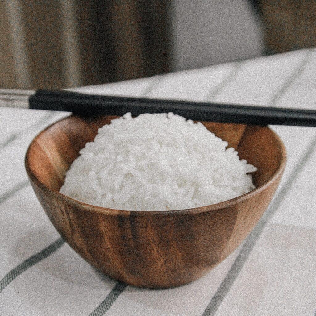 acacia-wood-small-japanese-rice-sauce-bowl-kitchenware-servers-tools